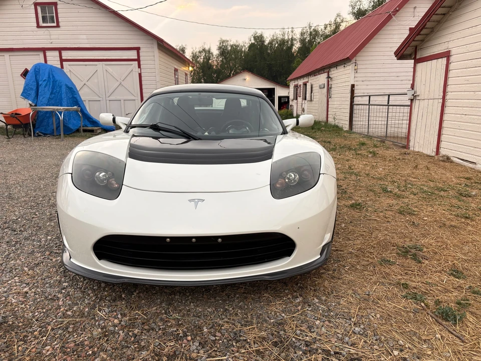 2010 Tesla Roadster - Image 30 of 31