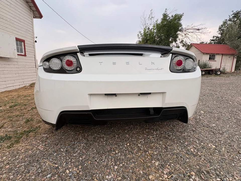 2010 Tesla Roadster - Image 22 of 31