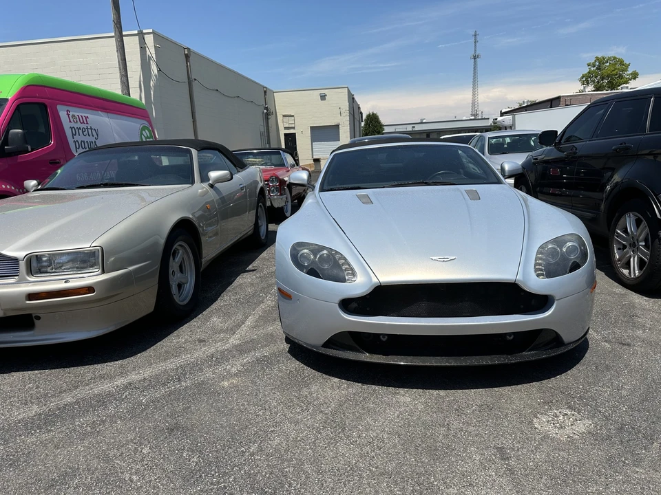 2011 Aston Martin V8 Vantage (2006-2017) - Image 12 of 31