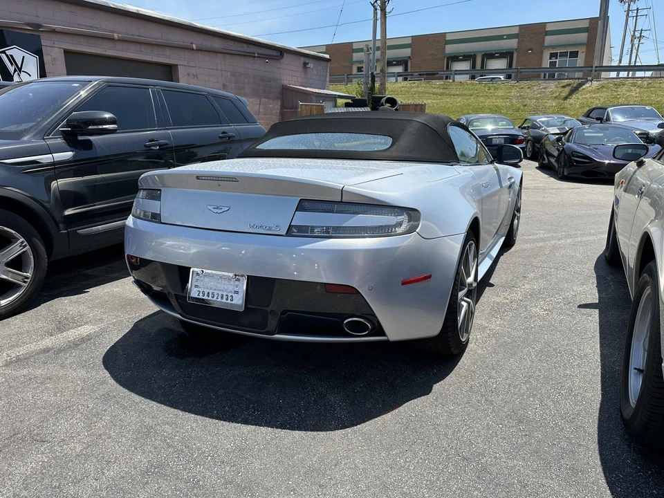 2011 Aston Martin V8 Vantage (2006-2017) - Image 11 of 31