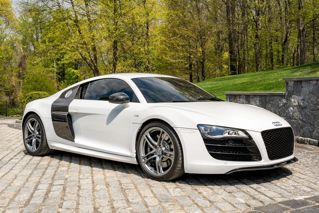 2011 Audi 42 R8 - Image 12 of 31
