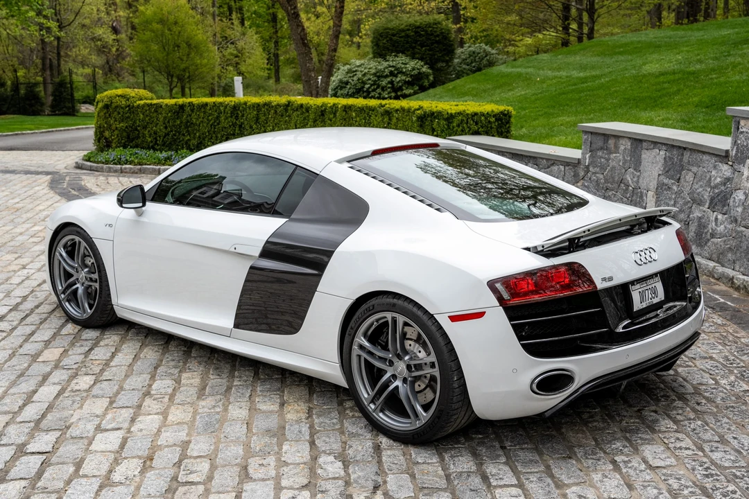 2011 Audi 42 R8 - Image 5 of 31