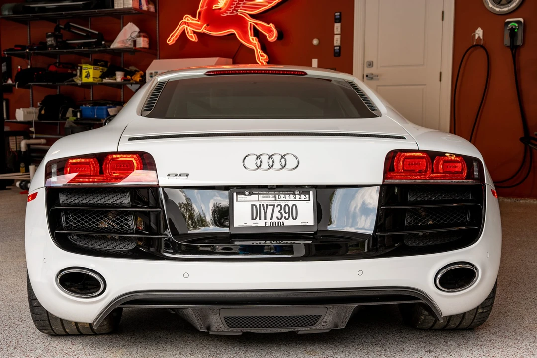 2011 Audi 42 R8 - Image 25 of 31