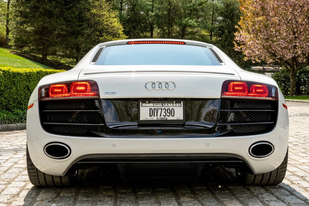 2011 Audi 42 R8 - Image 7 of 31