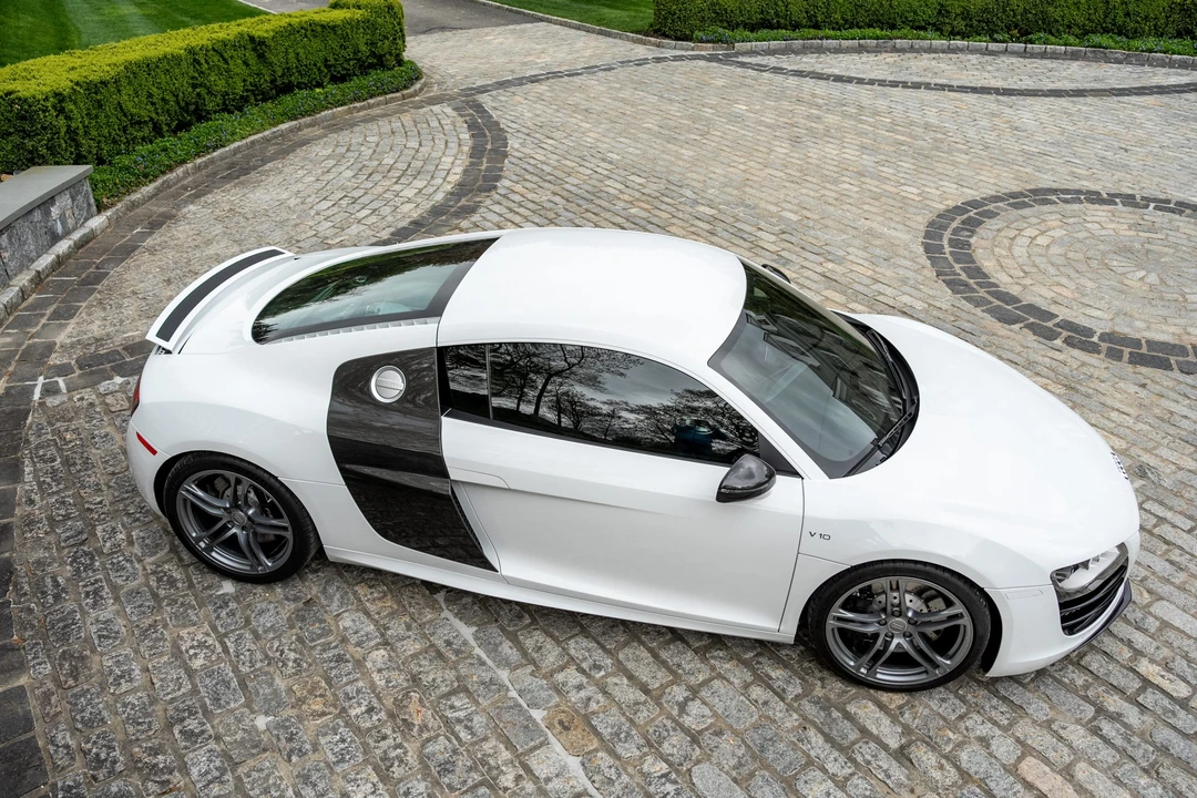 2011 Audi 42 R8 - Image 16 of 31