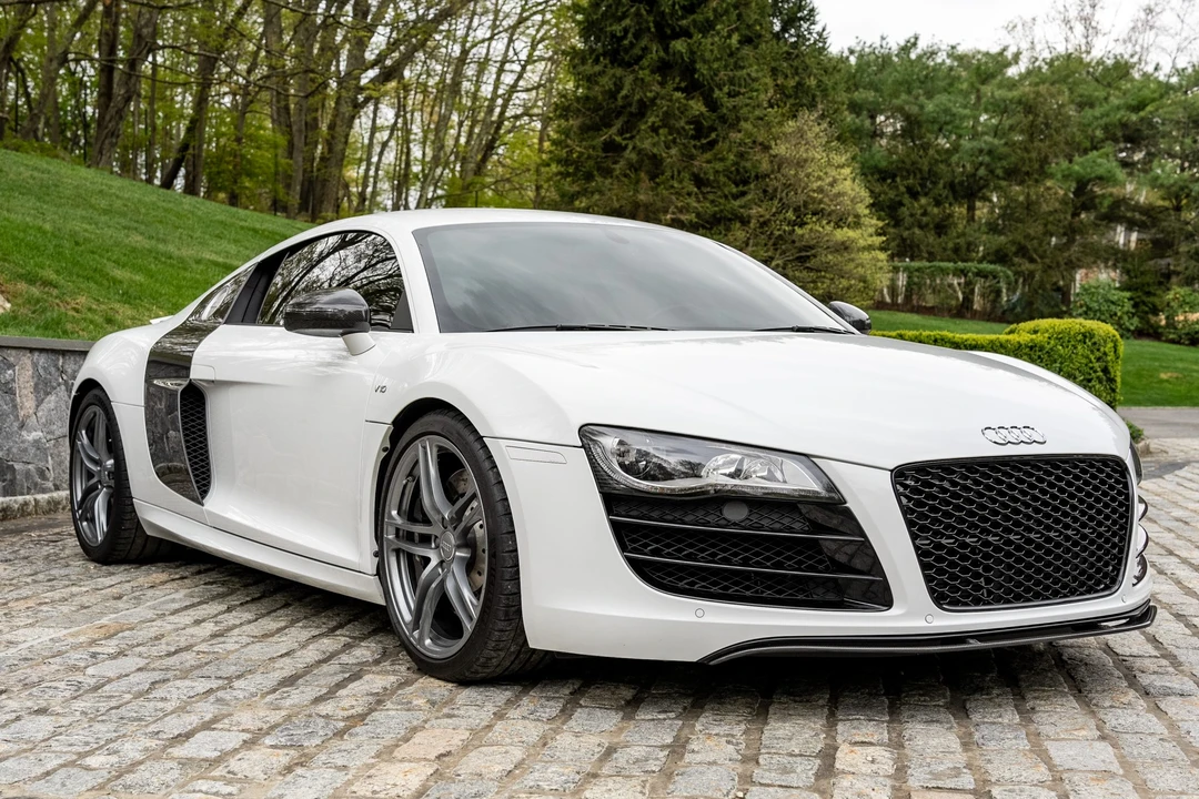 2011 Audi 42 R8 - Image 11 of 31