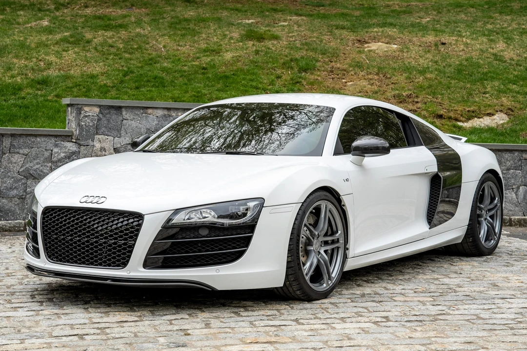 2011 Audi 42 R8 - Image 3 of 31