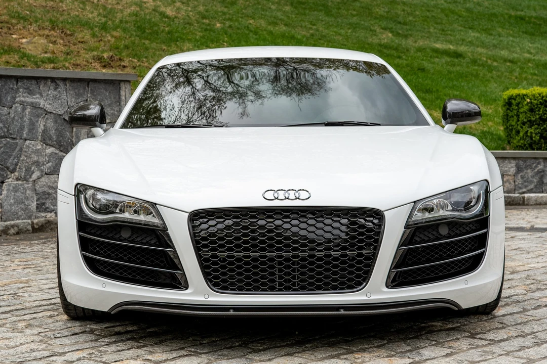 2011 Audi 42 R8 - Image 8 of 31