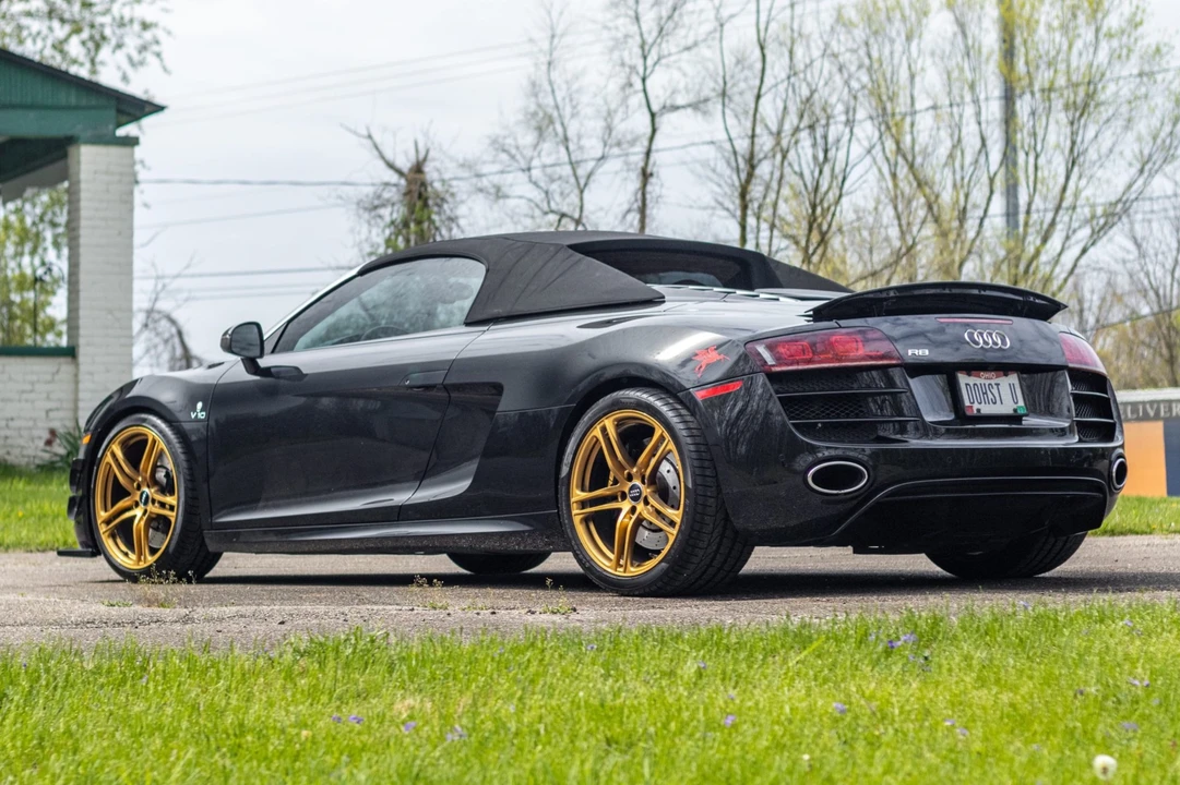 2011 Audi 42 R8 - Image 7 of 31