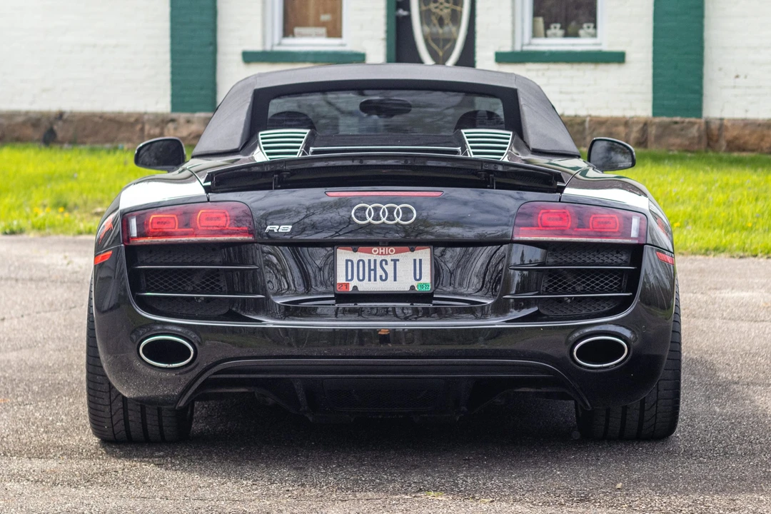 2011 Audi 42 R8 - Image 8 of 31
