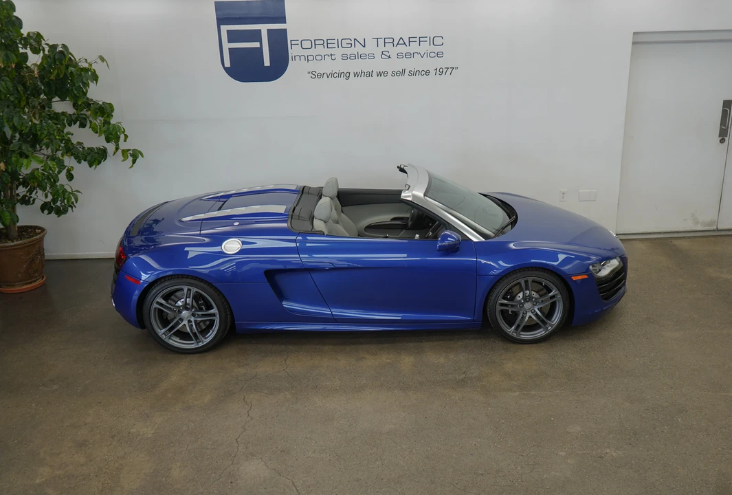 2011 Audi 42 R8 - Image 5 of 31