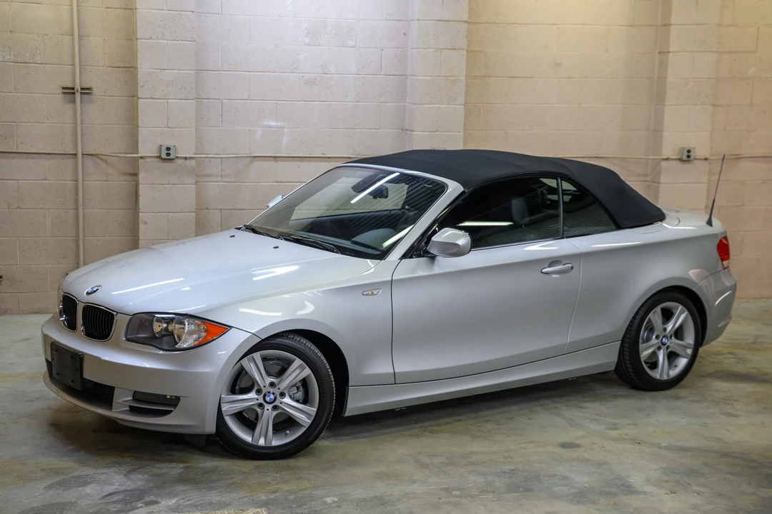 2011 BMW E81/E82/E88 1 Series - Image 2 of 31