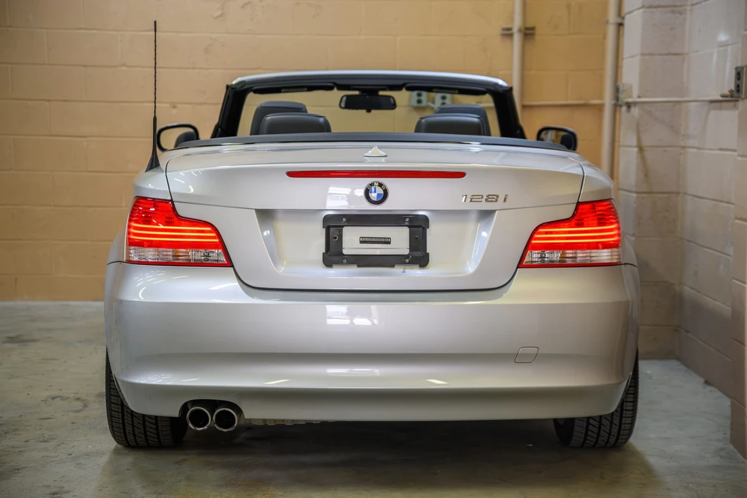 2011 BMW E81/E82/E88 1 Series - Image 21 of 31