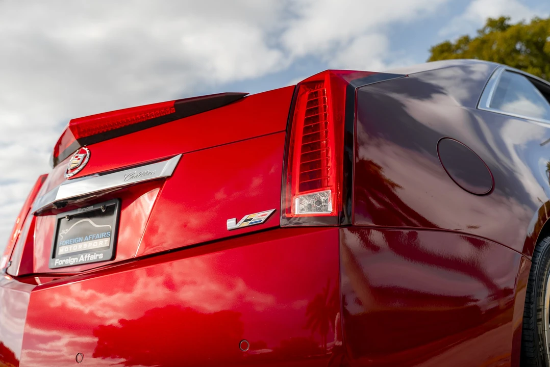 2011 Cadillac CTS-V 2nd Gen - Image 26 of 31