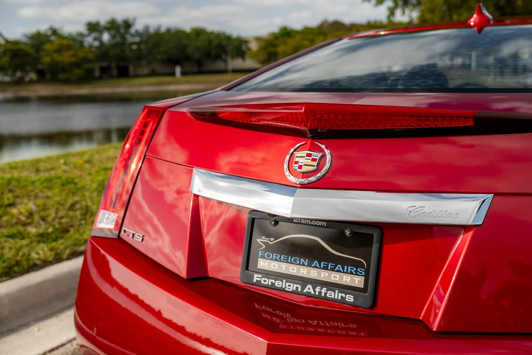 2011 Cadillac CTS-V 2nd Gen - Image 25 of 31