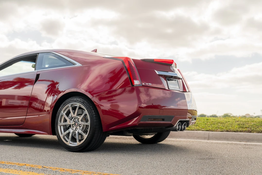 2011 Cadillac CTS-V 2nd Gen - Image 20 of 31