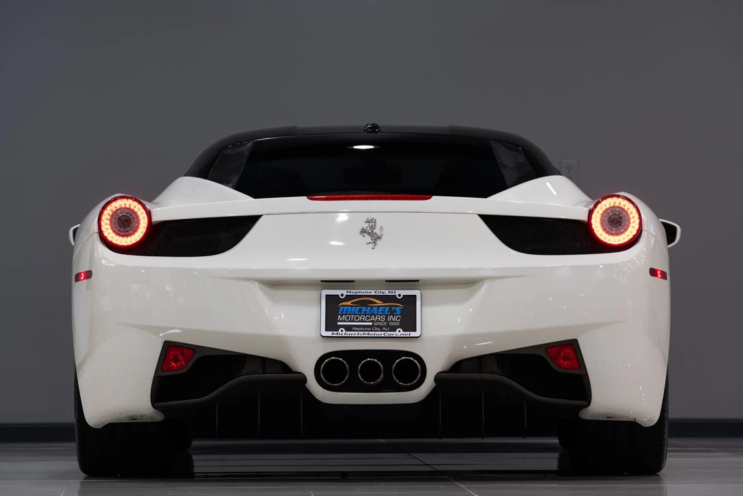 2011 Ferrari 458 Italia - Image 25 of 31
