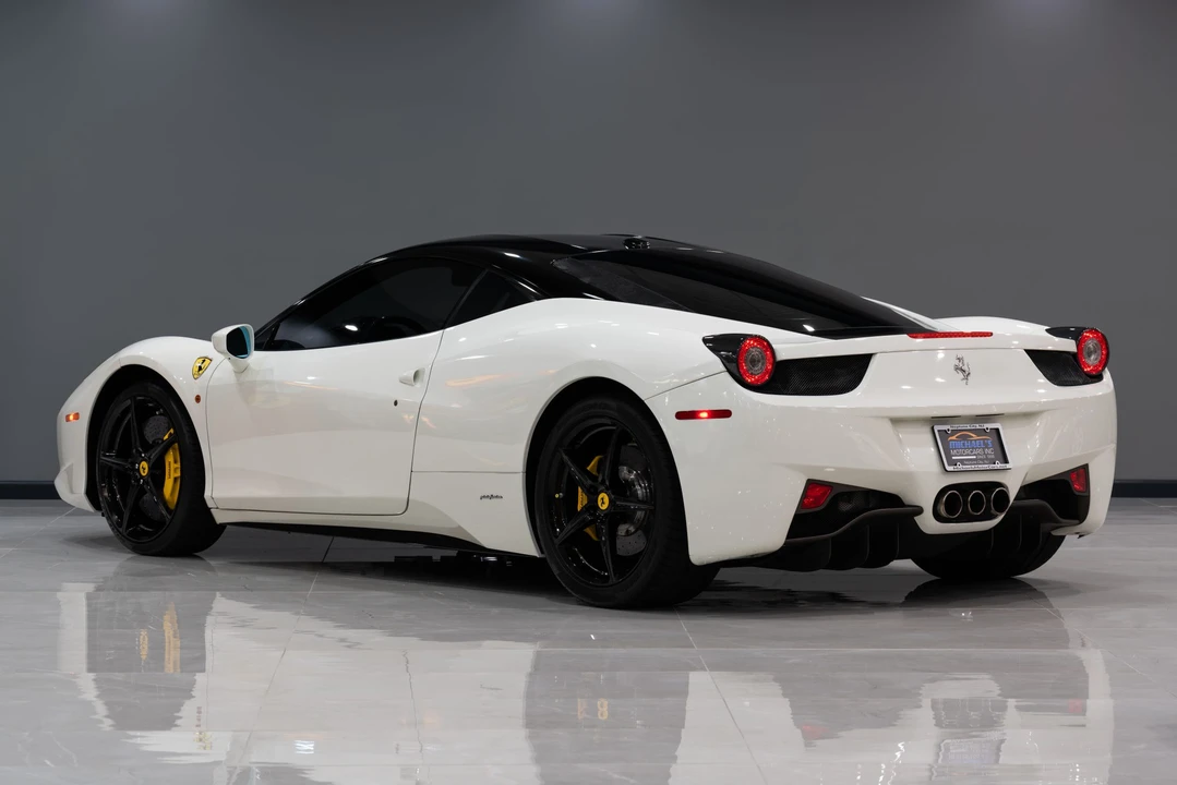 2011 Ferrari 458 Italia - Image 18 of 31