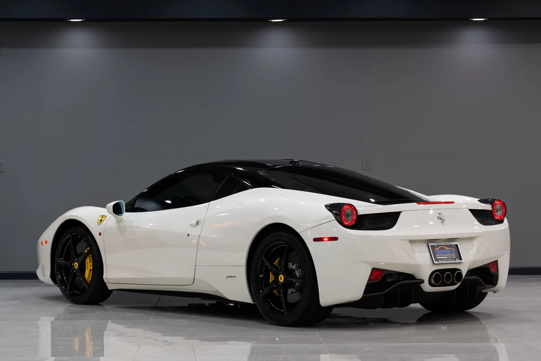 2011 Ferrari 458 Italia - Image 16 of 31