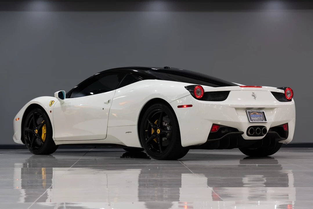 2011 Ferrari 458 Italia - Image 17 of 31