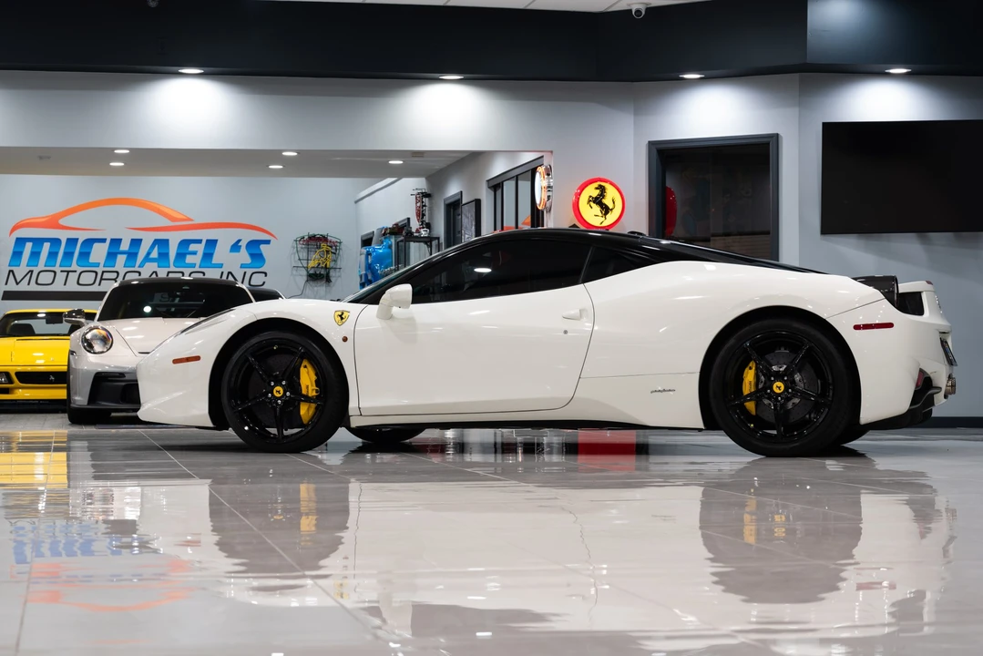 2011 Ferrari 458 Italia - Image 15 of 31