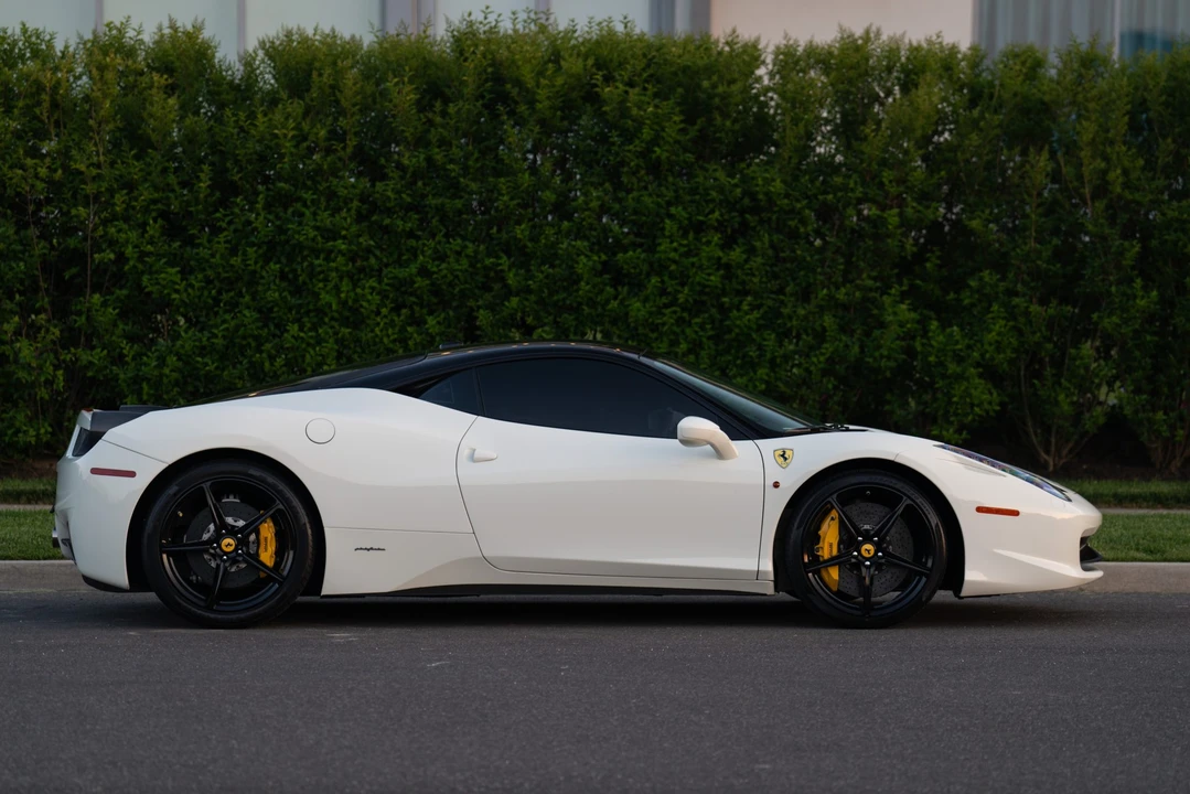 2011 Ferrari 458 Italia - Image 4 of 31