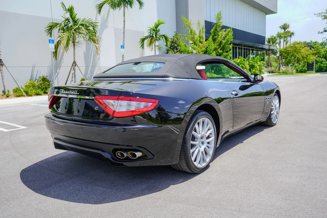 2011 Maserati GranTurismo 1st Gen - Image 11 of 31