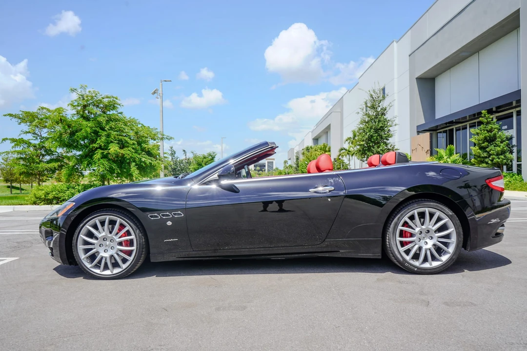 2011 Maserati GranTurismo 1st Gen - Image 25 of 31