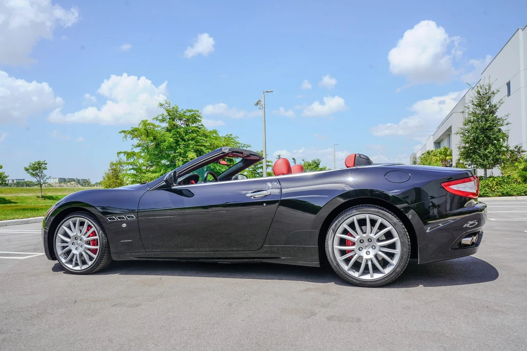 2011 Maserati GranTurismo 1st Gen - Image 27 of 31