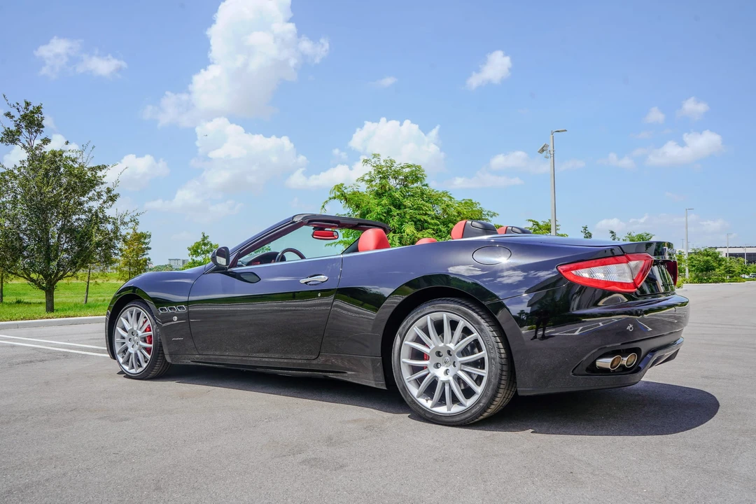 2011 Maserati GranTurismo 1st Gen - Image 29 of 31