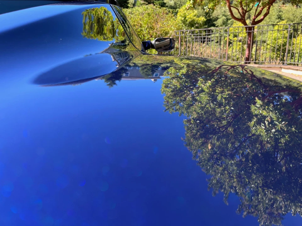 2011 Tesla Roadster - Image 18 of 31