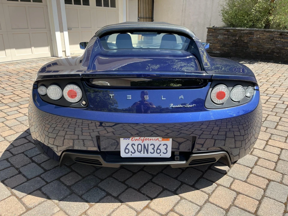 2011 Tesla Roadster - Image 8 of 31
