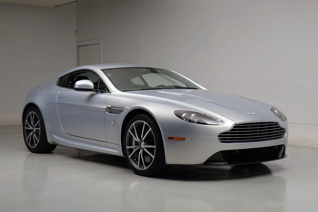 2012 Aston Martin V8 Vantage (2006-2017) - Image 6 of 31