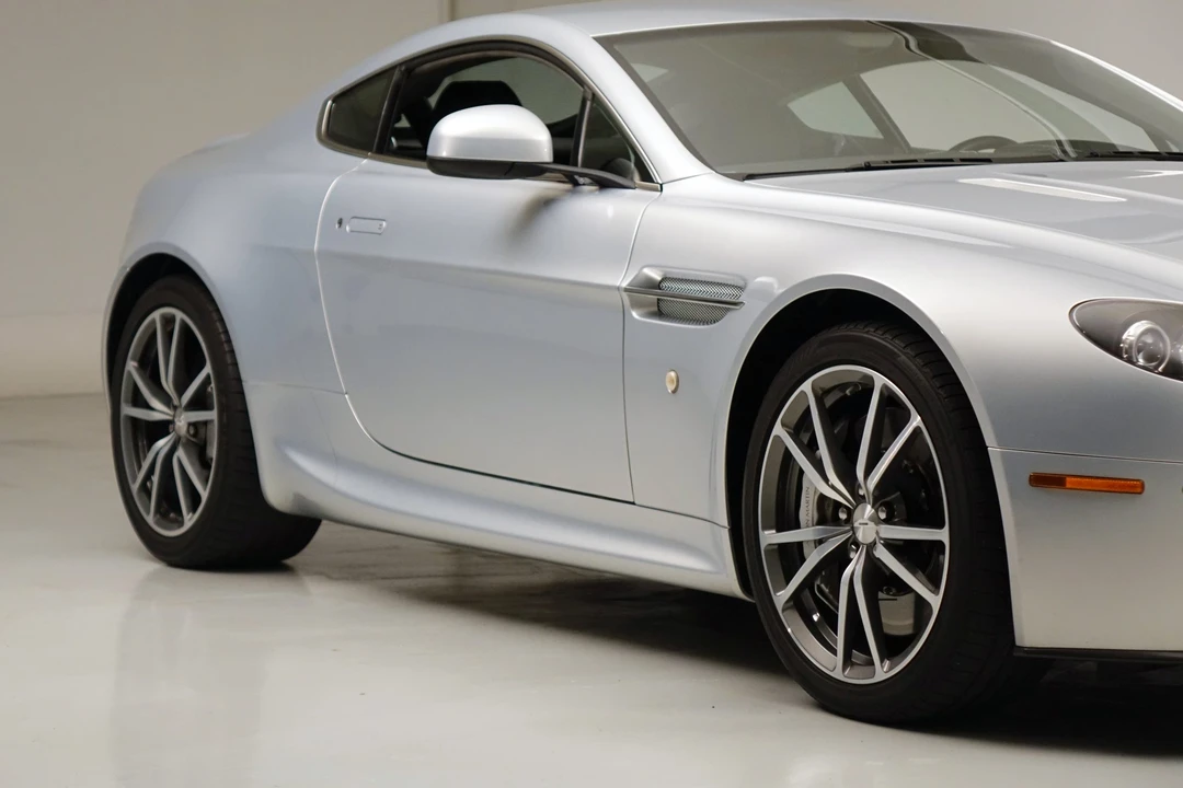 2012 Aston Martin V8 Vantage (2006-2017) - Image 23 of 31