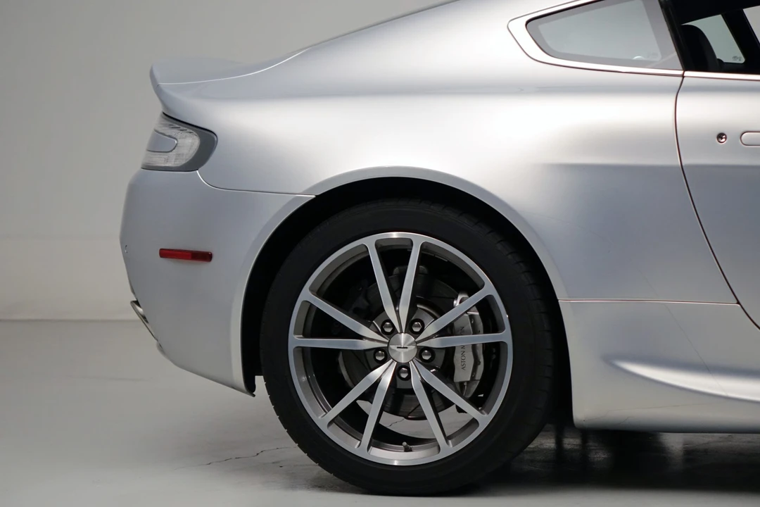2012 Aston Martin V8 Vantage (2006-2017) - Image 30 of 31