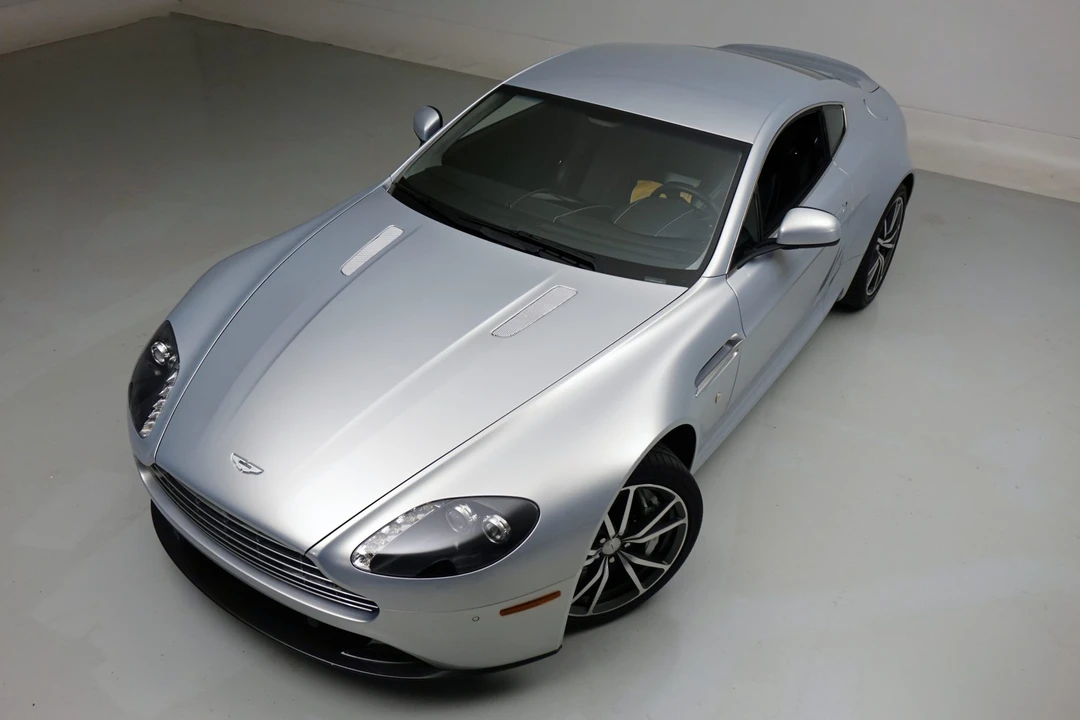 2012 Aston Martin V8 Vantage (2006-2017) - Image 3 of 31