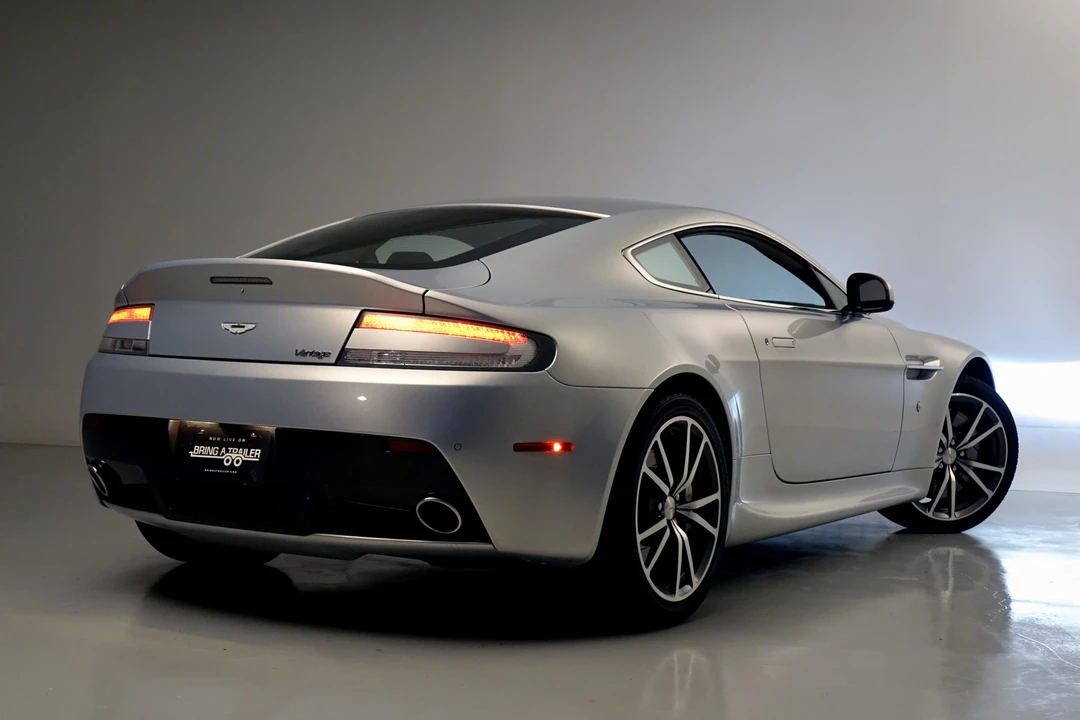 2012 Aston Martin V8 Vantage (2006-2017) - Image 8 of 31