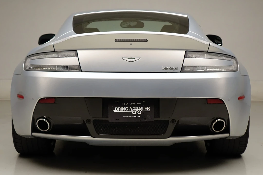 2012 Aston Martin V8 Vantage (2006-2017) - Image 10 of 31