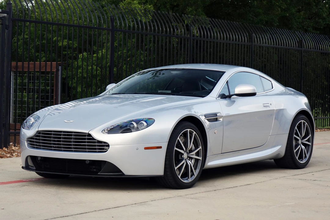 2012 Aston Martin V8 Vantage (2006-2017) - Image 14 of 31