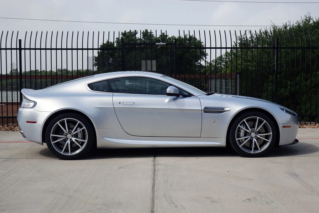 2012 Aston Martin V8 Vantage (2006-2017) - Image 16 of 31