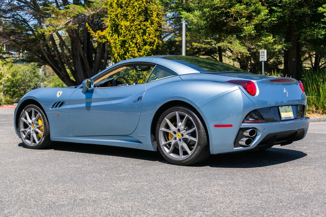 2012 Ferrari California - Image 13 of 31