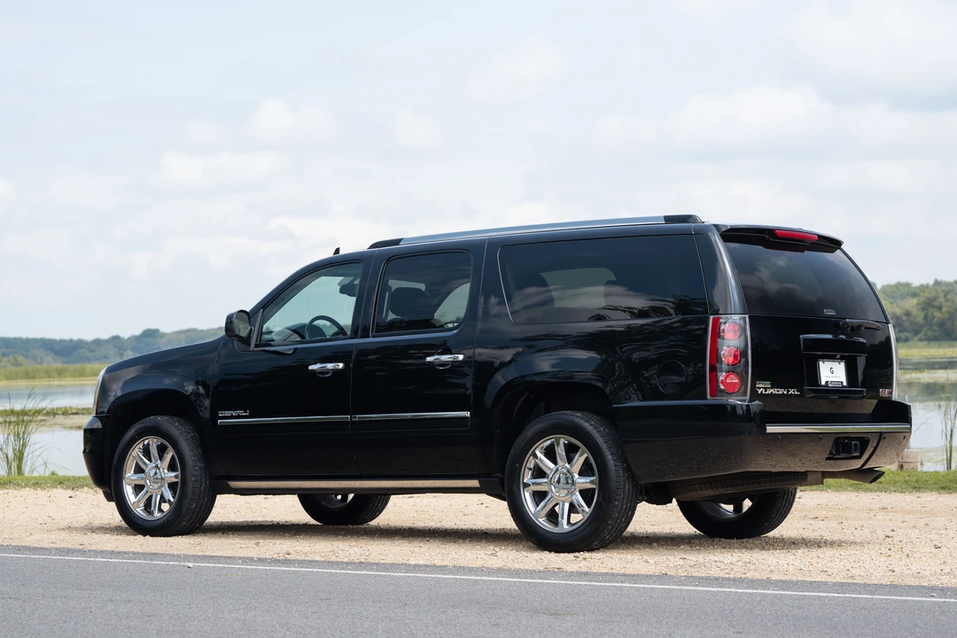 2012 GMC Yukon 3rd Gen - Image 17 of 31