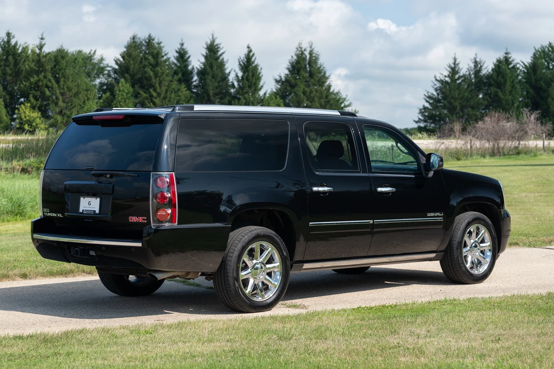 2012 GMC Yukon 3rd Gen - Image 23 of 31