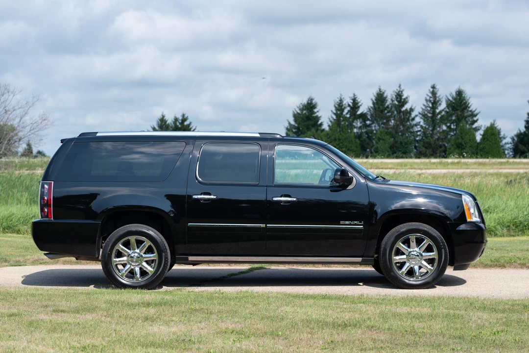 2012 GMC Yukon 3rd Gen - Image 25 of 31