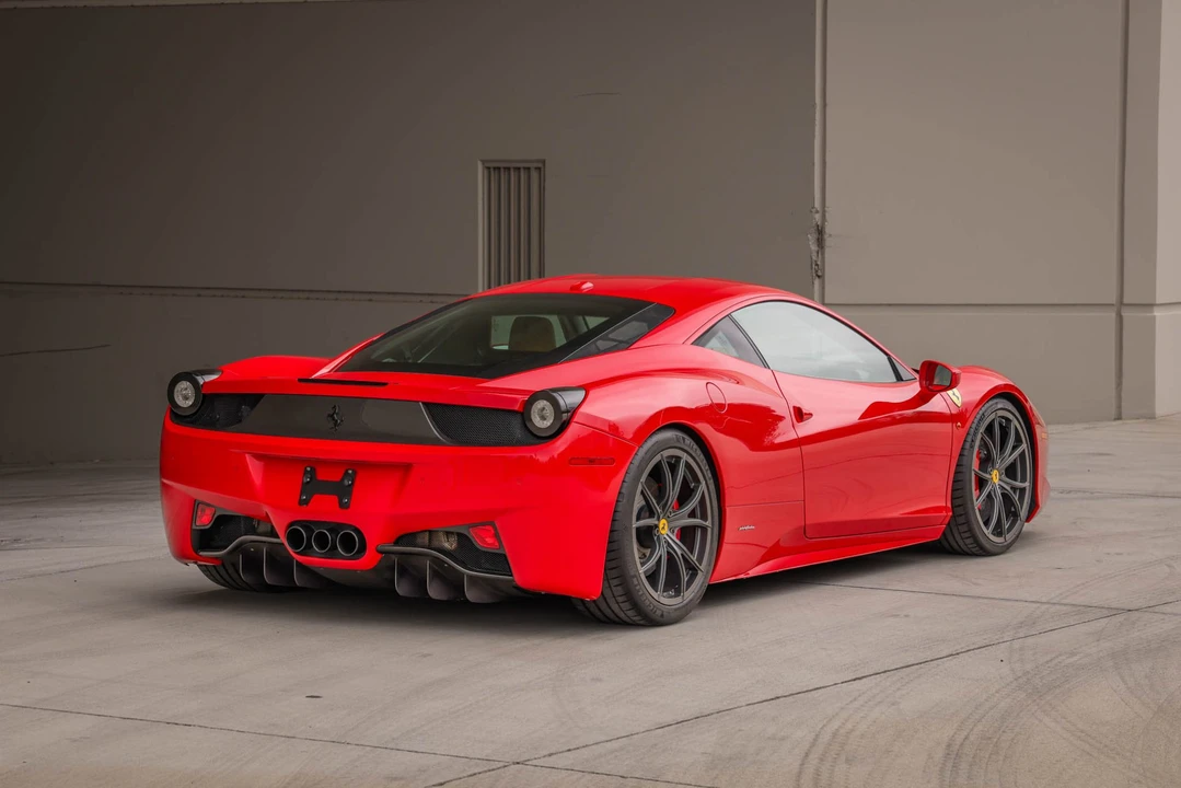 2013 Ferrari 458 Italia - Image 10 of 31
