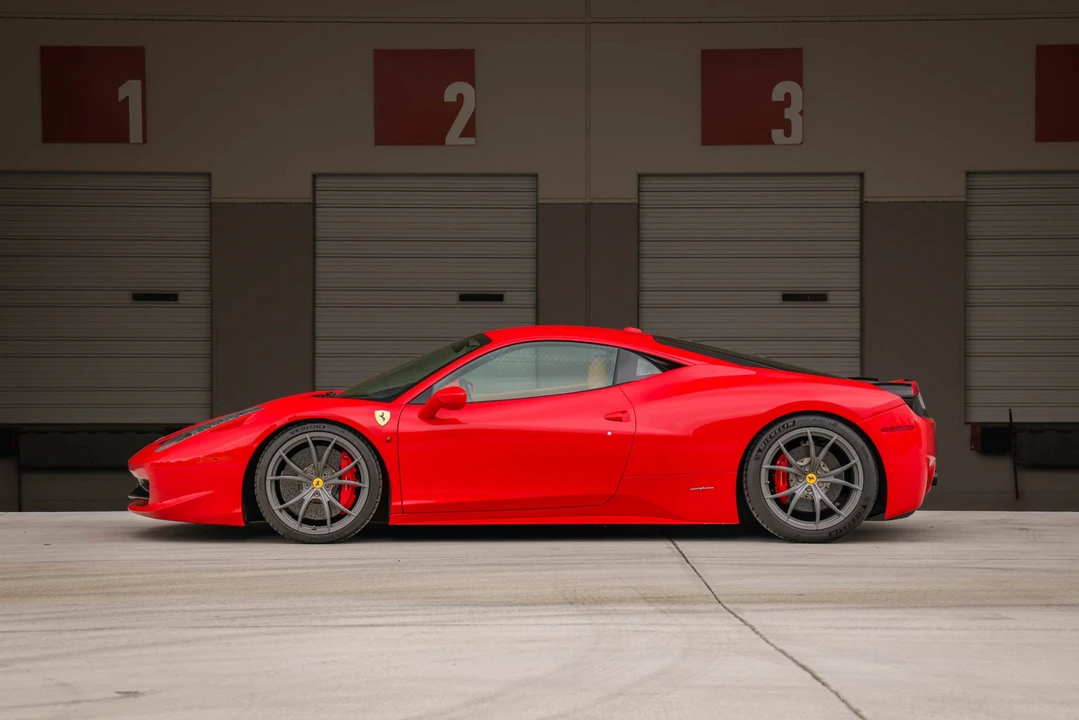 2013 Ferrari 458 Italia - Image 16 of 31