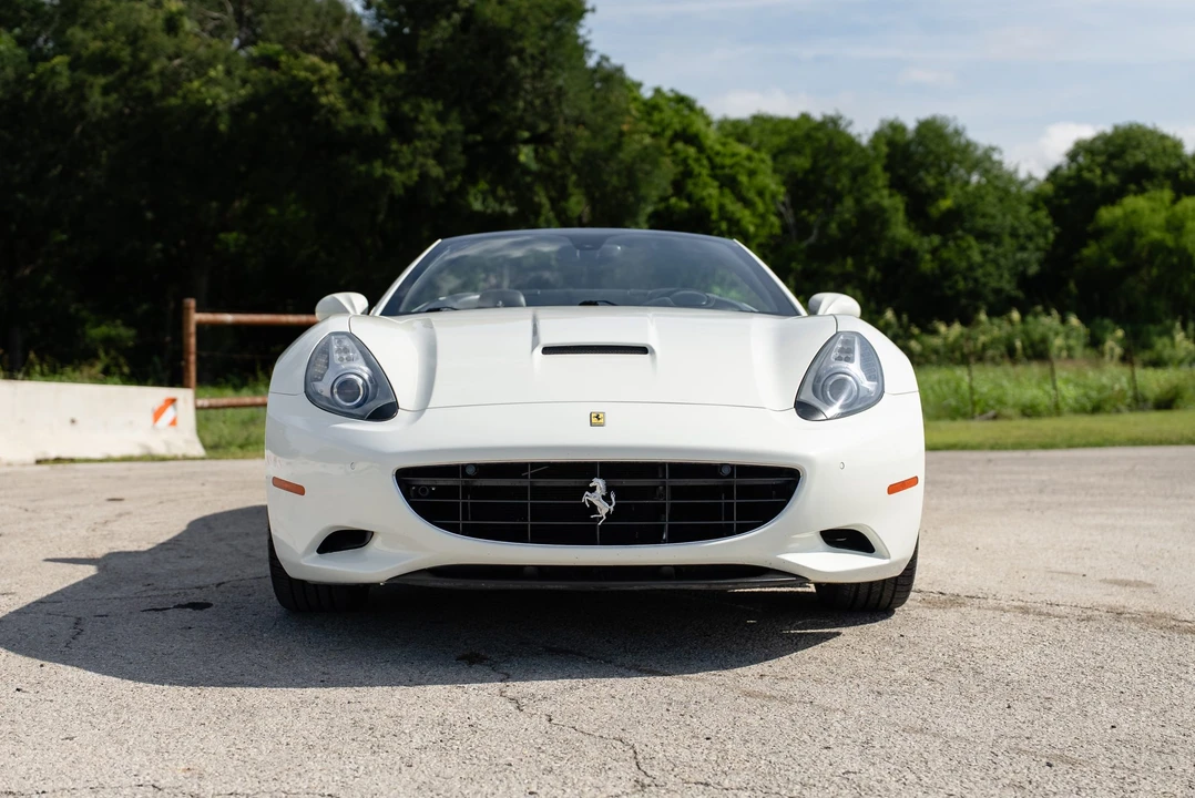 2013 Ferrari California 30 - Image 4 of 31