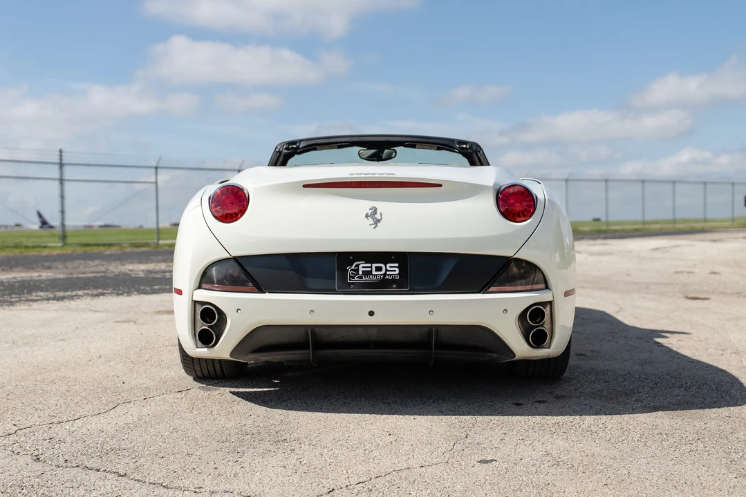 2013 Ferrari California 30 - Image 13 of 31