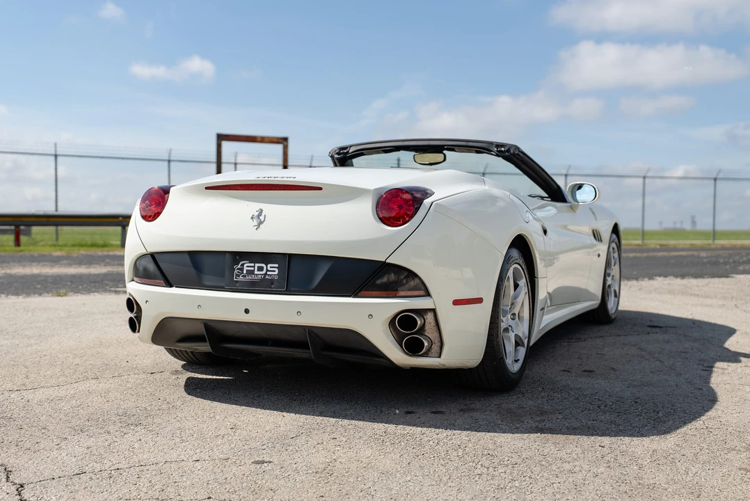 2013 Ferrari California 30 - Image 12 of 31