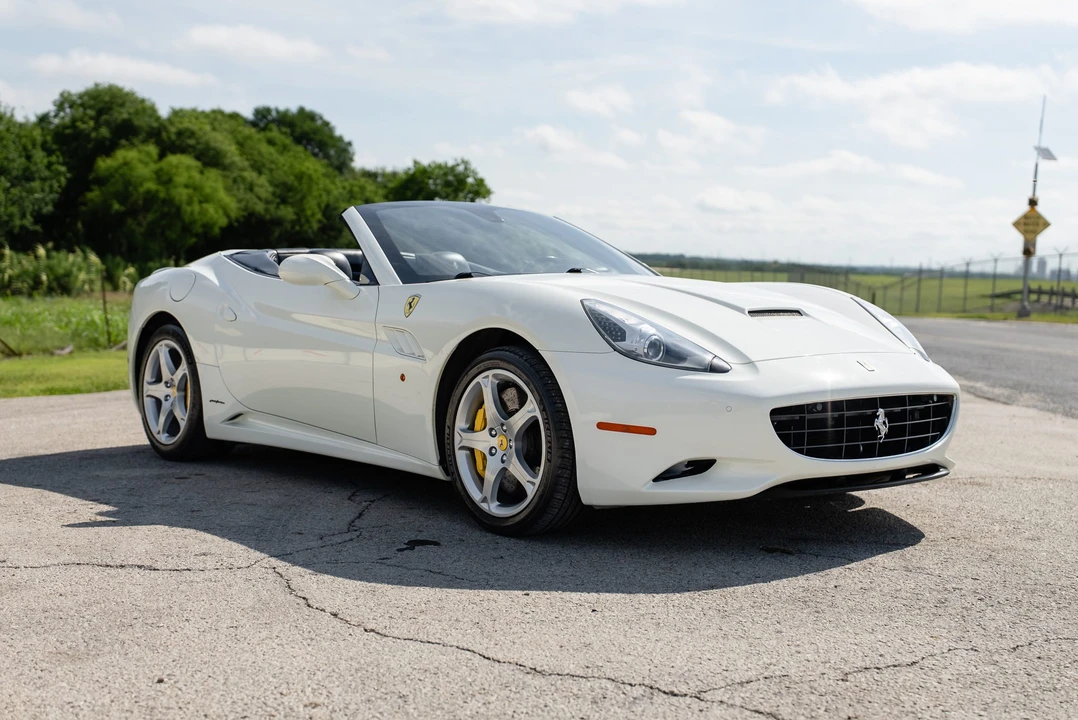 2013 Ferrari California 30 - Image 6 of 31